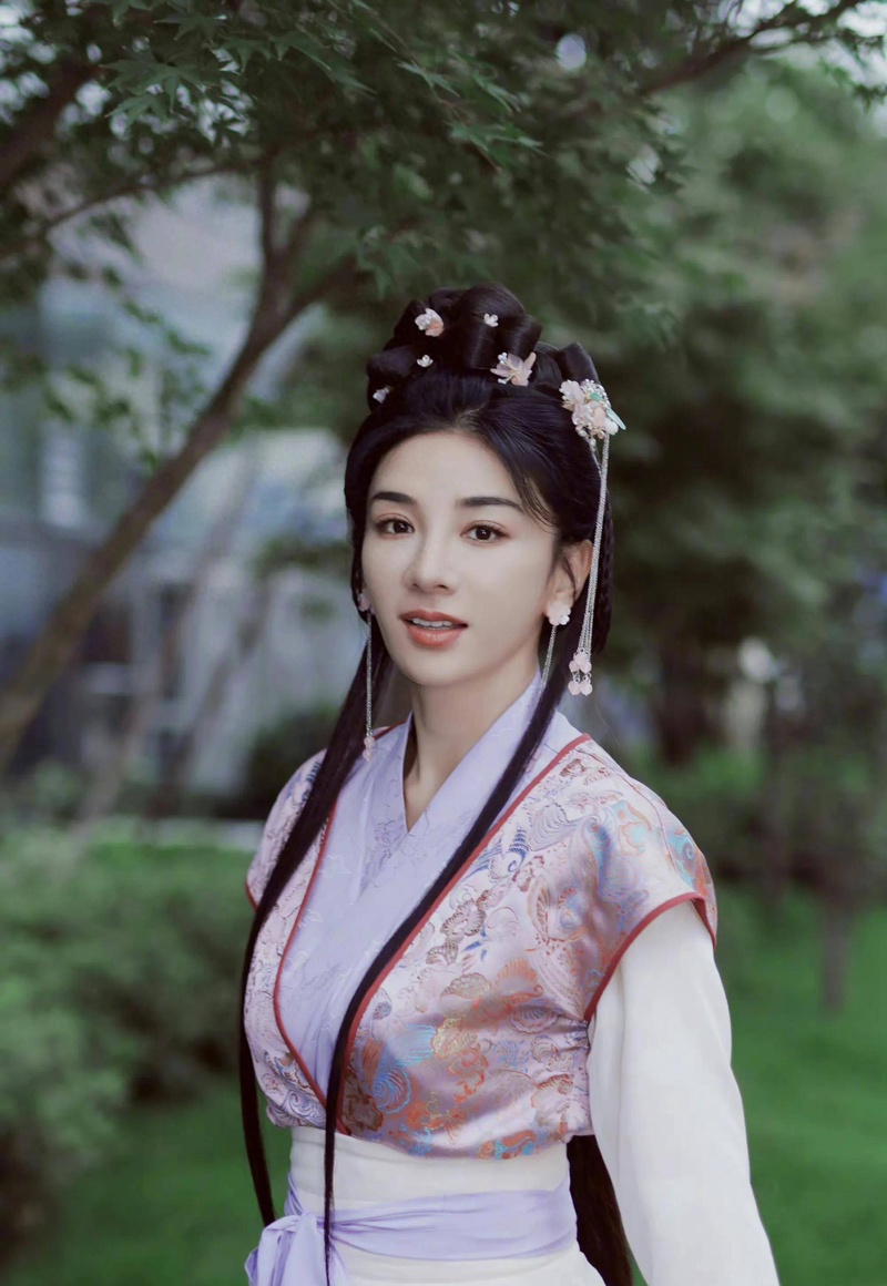 黄奕