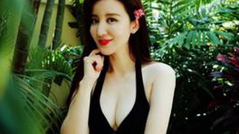 张萌孟子义飞机上互怼斗嘴姐妹默契引网友热议